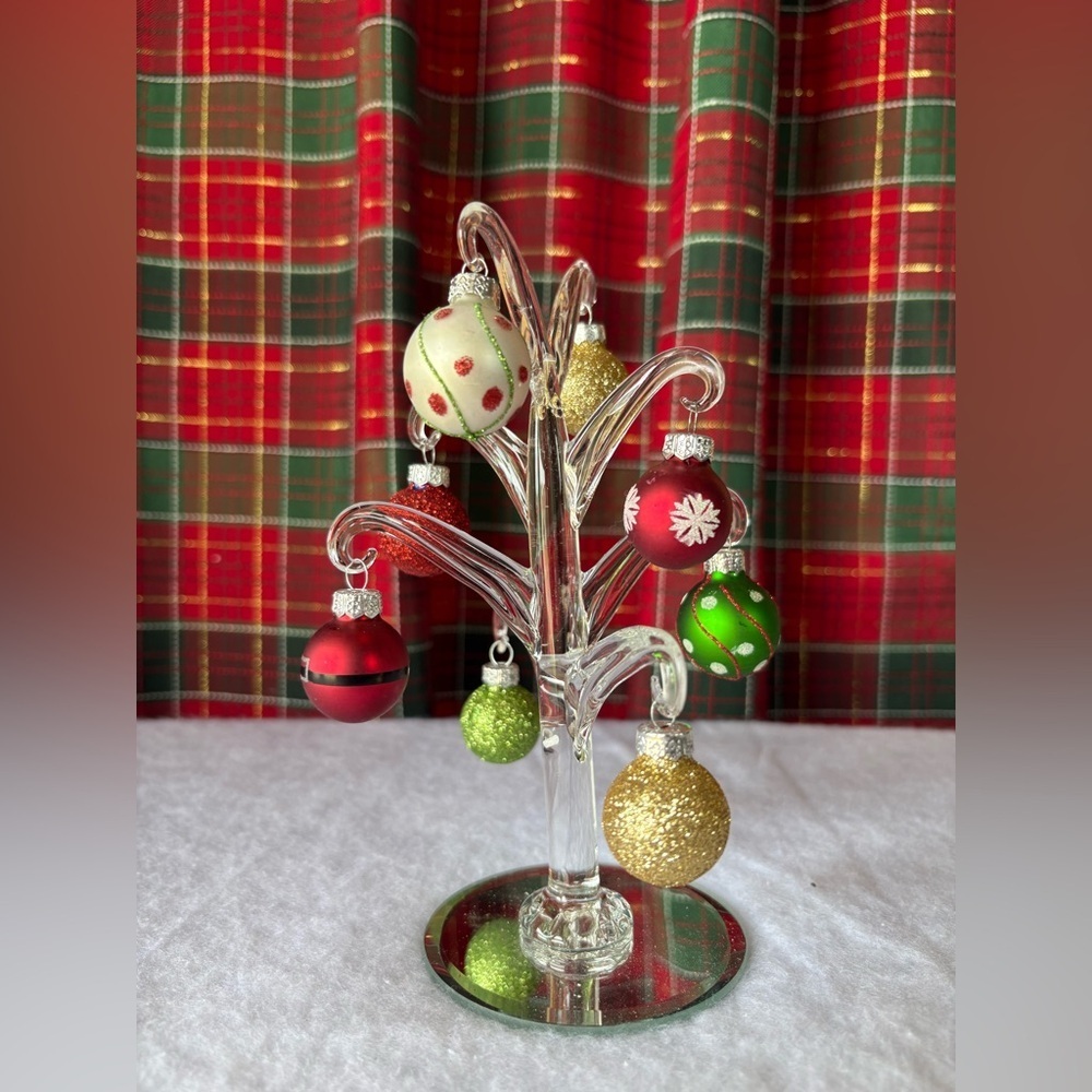 Avon “Elegant Egg Glass Tree” Handblown Clear Glass Tree with 8 Detachable Eggs